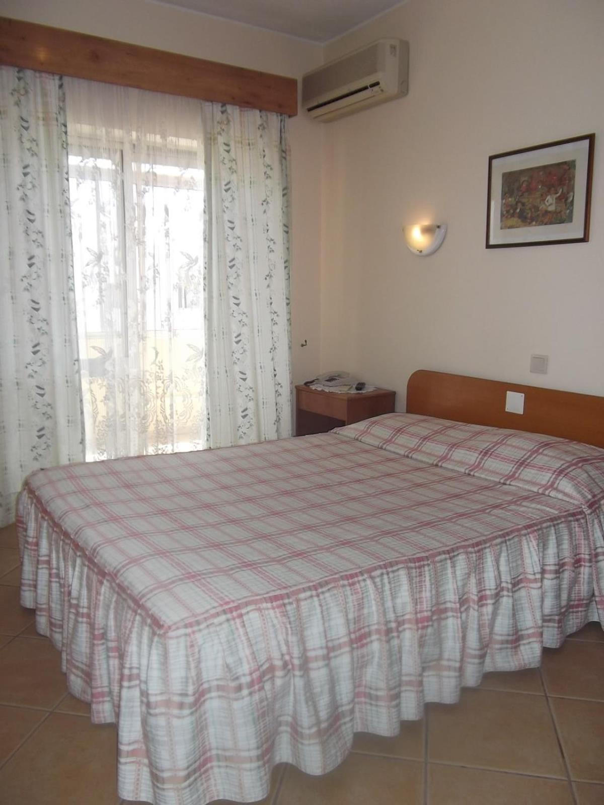 Bed and Breakfast Residencial Nosso Paraiso Quarteira Pokój zdjęcie