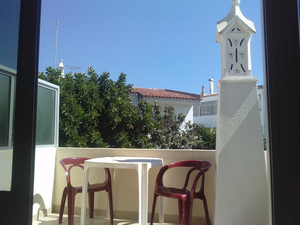 Bed and Breakfast Residencial Nosso Paraiso Quarteira Pokój zdjęcie