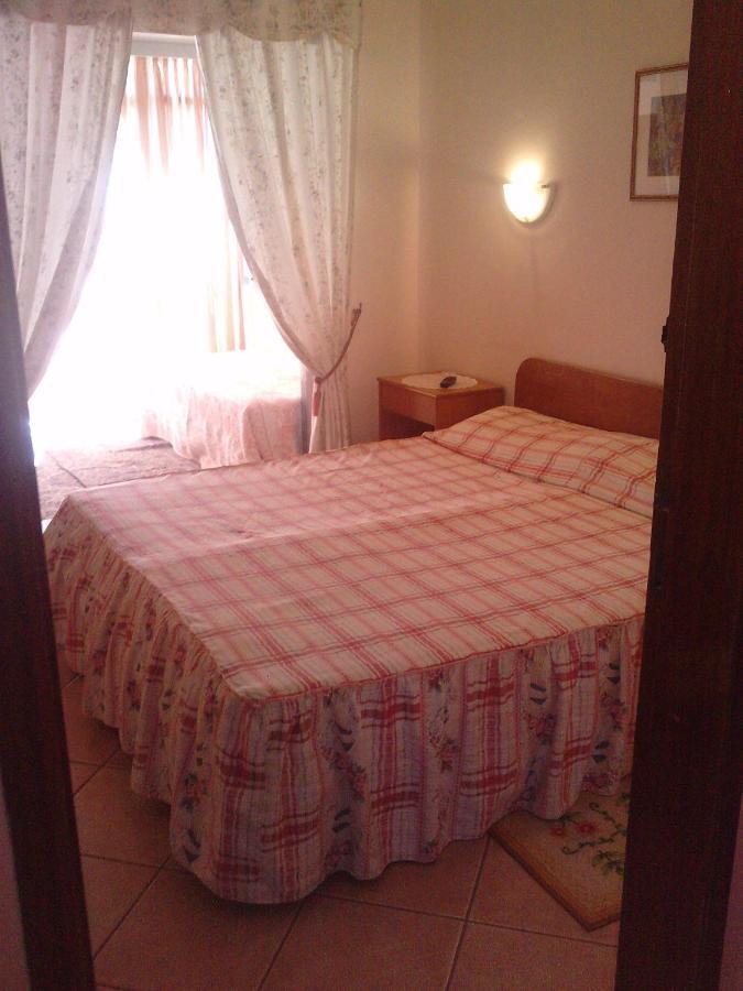 Bed and Breakfast Residencial Nosso Paraiso Quarteira Pokój zdjęcie
